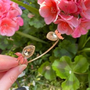 Gold embellished peach detail bracelet